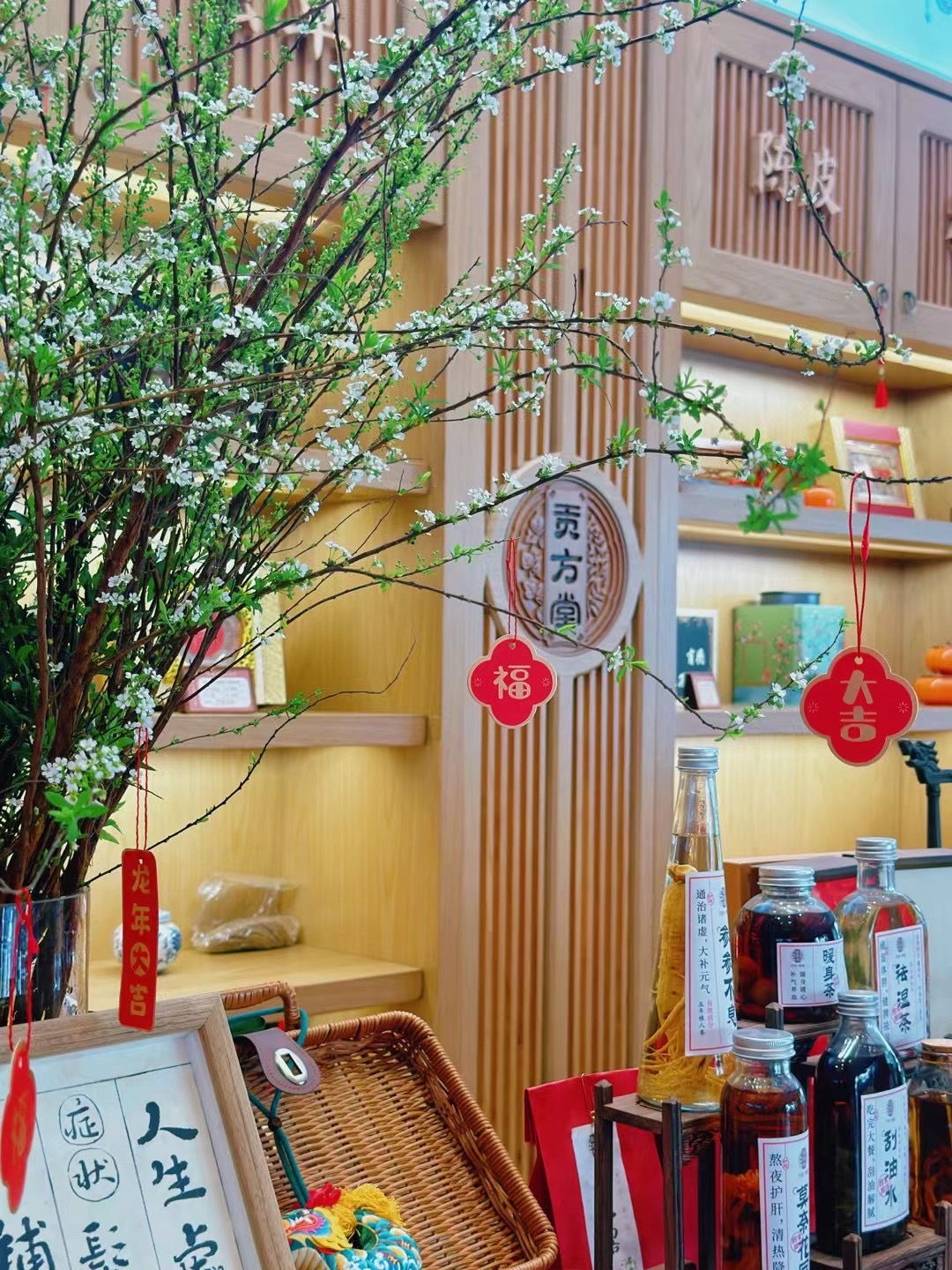 大姨妈量特别少是什么原因？求推荐南昌老中医看月经不调最好的医生？