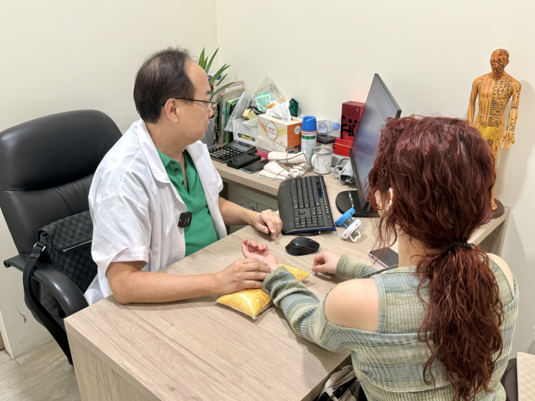 长胖了还长痘是多囊吗？求新加坡靠谱的妇科老中医！