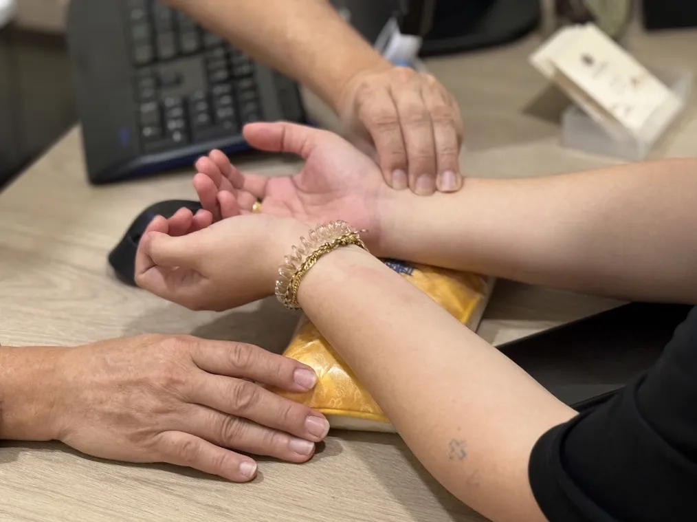 月经推迟怎么办？新加坡看月经病的中医哪家好？