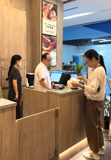 月经不调量少怎么办？新加坡看妇科的中医哪家好？